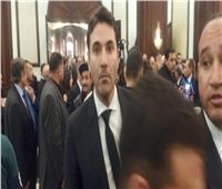 أحمد عز يصل عزاء الرئيس الراحل مبارك