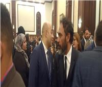 فيديو| عمرو مصطفى يصل عزاء الرئيس الراحل مبارك