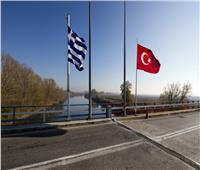 اليونان تتهم تركيا بنشر أخبار كاذبة بشأن إصابة مهاجرين