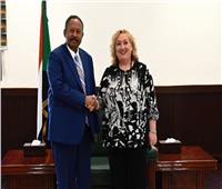 رئيس وزراء السودان يتلقى دعوة لزيارة إيطاليا ويتطلع لتعزيز التعاون