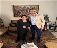 «واحد من الناس» يحتفل بعيد الأم مع الفنانة سميرة عبد العزيز 