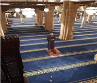 «وقف الإمام وحيدا».. الجمعة الأولى في الجامع الأزهر بعد تعليق الصلاة