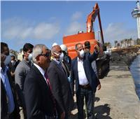وزير النقل يتابع أعمال إنشاء المحطة متعددة الأغراض بميناء الإسكندرية 