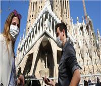 برشلونة تنتج 300 ألف قناع محلي لمواجهة فيروس كورونا