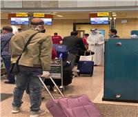 سفير البحرين يتابع أولى رحلات إجلاء 165 مواطنا بحرينيا من مطار القاهرة