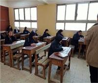 غدًا.. طلاب الصف الثاني الثانوي يؤدون امتحان اللغة العربية إلكترونيا