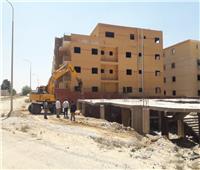  تنفيذ ٢٠ قرار غلق وتشميع لمخالفة الترخيص واسترداد قطعة أرض بمدينة العبور