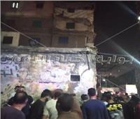 صور| إصابة شخصين في انهيار شرفتي عقار غرب الإسكندرية