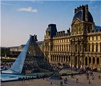 هل تتجه فرنسا لبيع أشهر مقتنيات متحف اللوفر بسبب كورونا؟