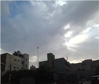 بالصور.. أمطار خفيفة على أنحاء محافظة الجيزة صباح اليوم