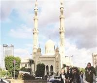مسجد عمر مكرم أشهر معالم ميدان التحرير.. وشاهد على أحزان المشاهير