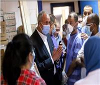 لجنة المرور على مستشفيات العزل تتابع سير العمل بمستشفى حميات نجع حمادي