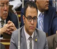 برلماني: مشهد رفع رئيس النواب لـ"توصيات تنسيقية الأحزاب" كان "تاريخيًا"