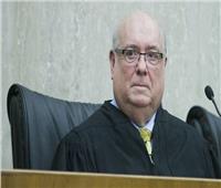 القاضي "رويس لامبرث" يرفض حظر كتاب "بولتون" من التداول