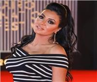 رانيا يوسف تتصدر التريند بسبب إطلالتها الصيفية 