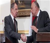 شكري ونظيره الروسي يؤكدان أهمية المفاوضات في التسوية الليبية