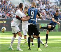 جنوى يستضيف الإنتر ونابولي يواجه ساسولو في الدوري الإيطالي اليوم