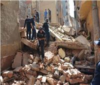 بالصور.. انهيار منزل من 4 طوابق بالمنصورة ومصرع طالب جامعي