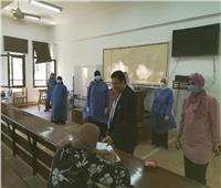 صور| نائب رئيس جامعة الأزهر يتفقد لجان امتحانات الدراسات العليا بفرع البنات