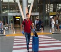 نجم الدراويش الدولي التونسي فخر الدين بن يوسف يصل مطار القاهرة