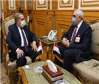 وزير الدولة للإنتاج الحربي يبحث مع سفير العراق مجالات التعاون