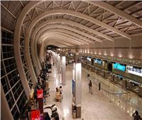 «بلومبرج»: ملياردير هندي يسعى لشراء حصة استراتيجية في مطار مومباي الدولي