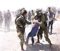 ‫بالفيديو| الاحتلال يقمع وقفة احتجاجية في طولكرم بفلسطين..ويصيب عشرات المحتجين