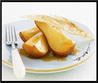 حلو اليوم| طريقة عمل «كمثرى وتفاح بالعسل الأبيض والجنزبيل في الفرن» 