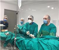 «الرعاية الصحية» تعلن نجاح جراحة استبدال صمام أورطي لمريض 95 عام
