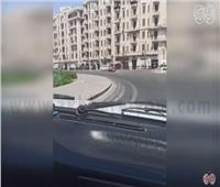 فيديو| انتشار أمني وسيولة مرورية في شوارع وميادين القاهرة والجيزة