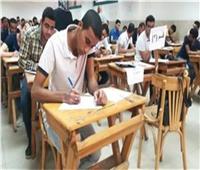 طلاب الدبلومات الفنية يؤدون الامتحان في رابع أيام الدور الثاني