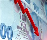 الليرة التركية تهوي في أدنى مستوياتها أمام الدولار واليورو