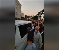 بالفيديو..الآلاف يشيعون جثمان محمد فريد خميس بحضور الوزراء ورجال الأعمال