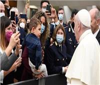 البابا فرنسيس يستقبل قيادات الشرطة بالفاتيكان