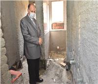 محافظ أسيوط يتفقد أعمال تجديد الوحدة الصحية بقرية عواجة بديروط