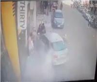 فيديو.. طفل يقود سيارة ويدهس 3 أشخاص في دمياط 