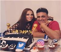 محمد رحيم يحتفل بعيد ميلاد زوجته