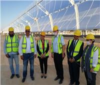 «برجر» يزور محطة مركزات الطاقة الشمسية بأكاديمية البحث العلمى ببرج العرب