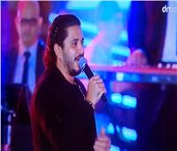 حفل الجلالة| مصطفى حجاج يتألق بـ«ابن مصر» و«خطوة»