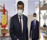رئيس قرجيزستان يبحث تمديد حالة الطوارئ