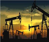النفط يهبط مع تهديد ارتفاع إصابات كورونا لتعافي الطلب