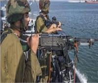 زوارق الاحتلال الإسرائيلي تهاجم مراكب الصيادين قبالة بحر غزة