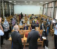 بالصور وزير التعليم العالي يشهد أول تجربة ناجحة للمنصة التعليمية الذكية بجامعة القاهرة