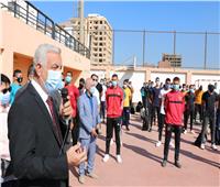 صور.. رئيس جامعة المنوفية يشهد تحية العلم مع بداية العام الدراسي