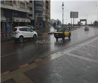 صور| أمطار متوسطة على الإسكندرية.. وطوارئ بالصرف الصحي 