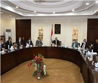 وزير الإسكان يناقش المخططات الاستراتيجية لتنمية مرحلتين بالإدارية الجديدة