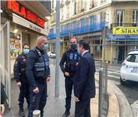 مصدر بالشرطة الفرنسية يتحدث عن قطع رأس امرأة بعد هجوم الطعن في نيس