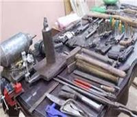 ضبط ورشة لتصنيع الأسلحة بدون ترخيص بالمنوفية