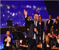  وائل جسار ينسى كلمات الأغنية على المسرح ويمازح الجمهور كورونا السبب