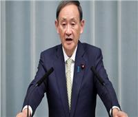 رئيس وزراء اليابان يأمل في العمل مع بايدن لتعزيز التحالف الأمني الثنائي